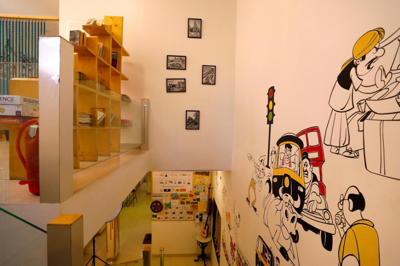Nap Manor Hostels Mumbai Exterior photo